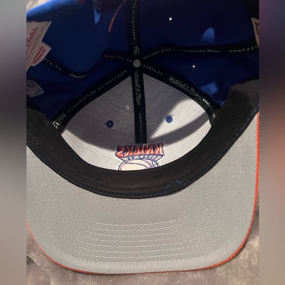 NBA Knicks SnapBack cap. Hardwood Classics. Mitchell & Ness.NWOT - Picture 4 of 8